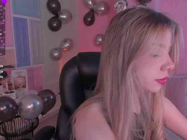 TiffannySins webcam