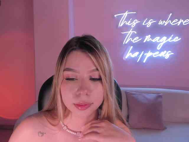 TiffannySins webcam