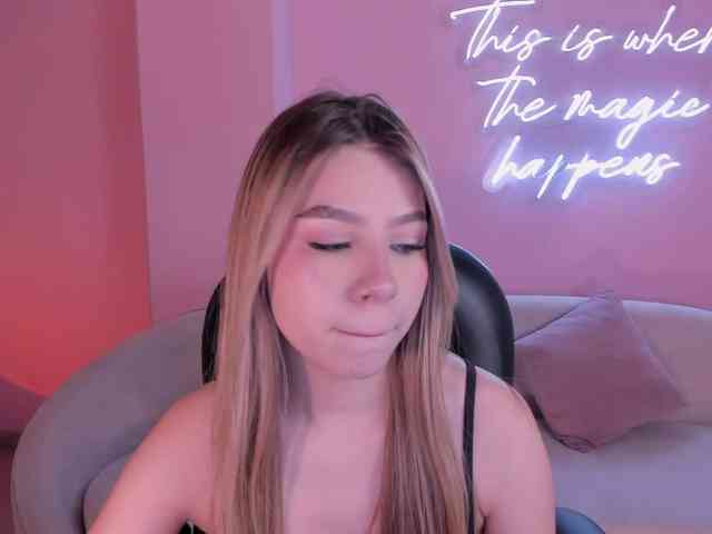 tiffannysins's live room