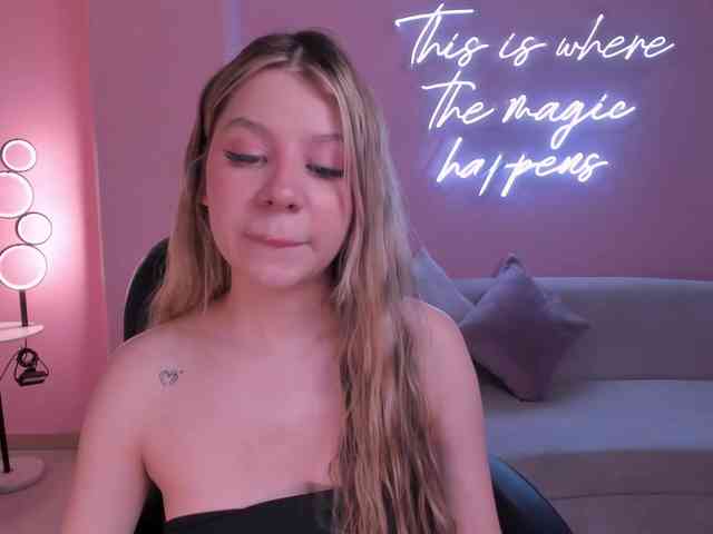 TiffannySins webcam