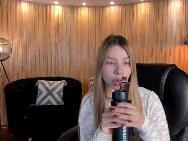 TiffannySins webcam