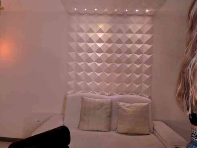 TiffannySins webcam