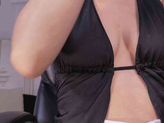 TiffannySins webcam