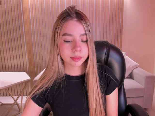 TiffannySins webcam