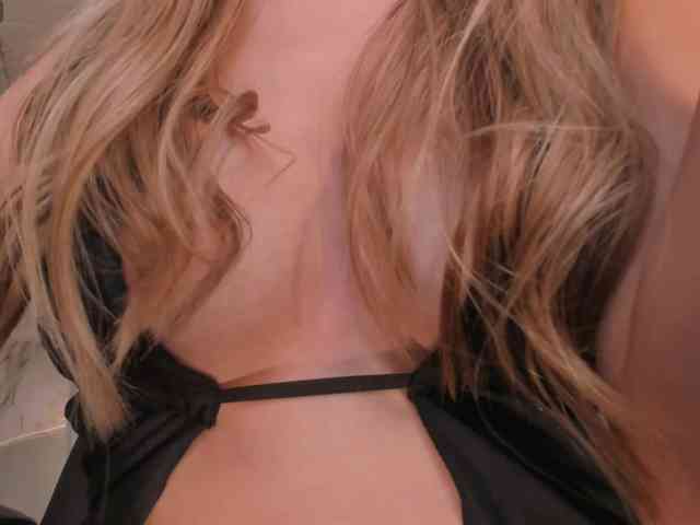 TiffannySins webcam