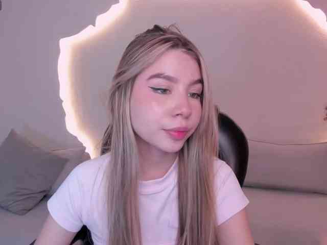 TiffannySins webcam