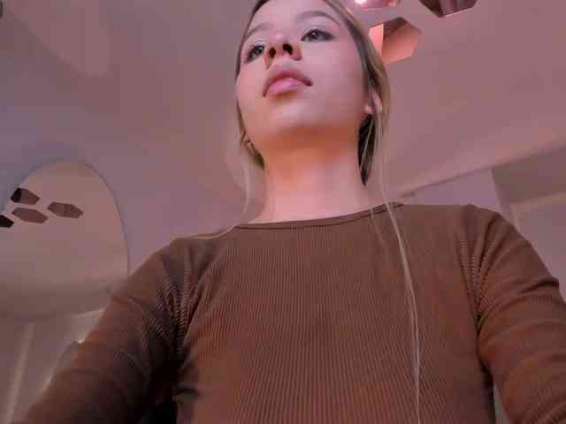 TiffannySins webcam