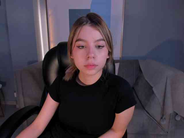 TiffannySins webcam