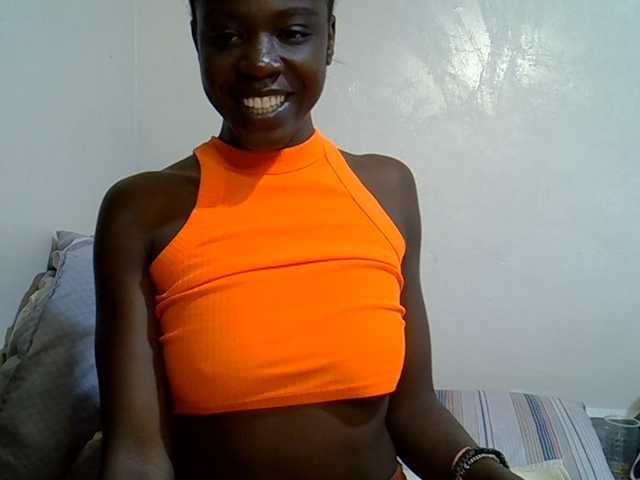 Bratz22 live cam on BongaCams