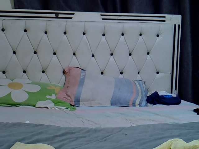 Bratz22 live cam preview