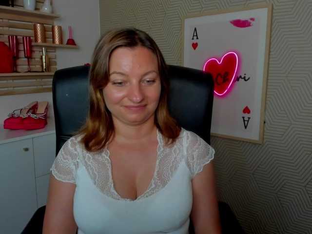 angelaLove13 live cam on BongaCams