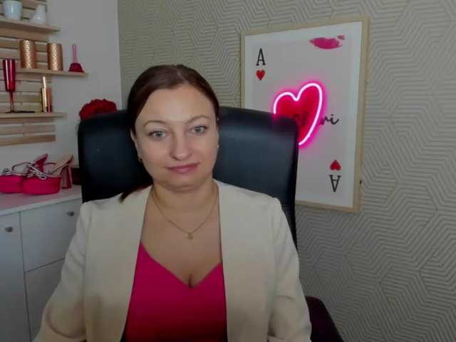 angelaLove13 live cam on BongaCams