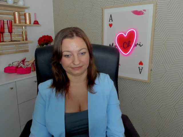 angelaLove13, en directo ahora en BongaCams