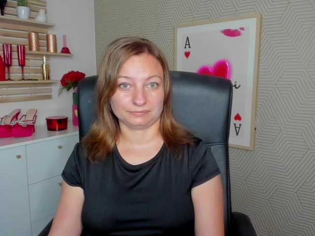 angelaLove13 live cam on BongaCams