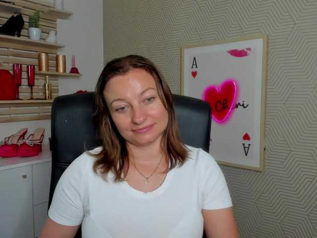angelaLove13 live cam on UnifiedCams