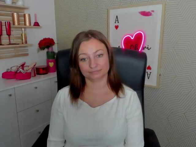 angelaLove13 live cam on BongaCams