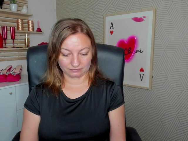 angelaLove13 live cam on BongaCams