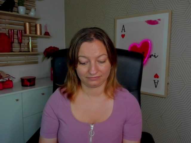 angelaLove13 live cam on BongaCams