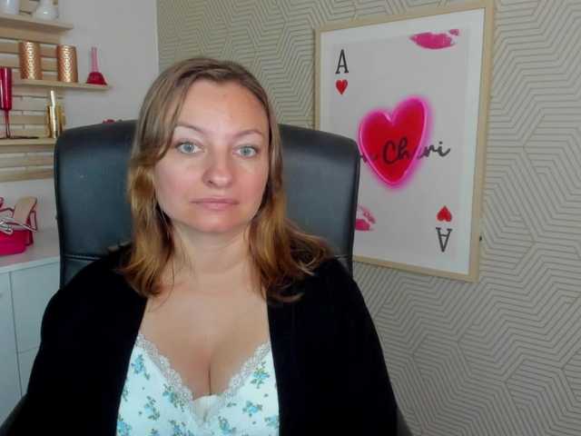 angelaLove13 live cam on BongaCams