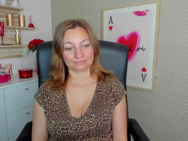 angelaLove13 live cam on BongaCams