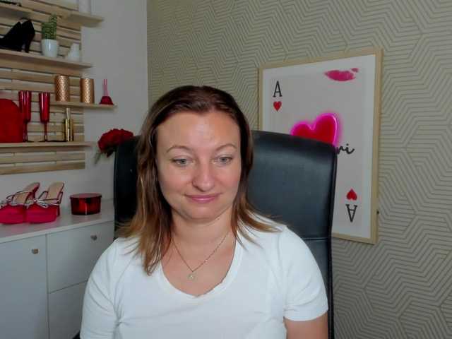 angelaLove13 live cam on BongaCams