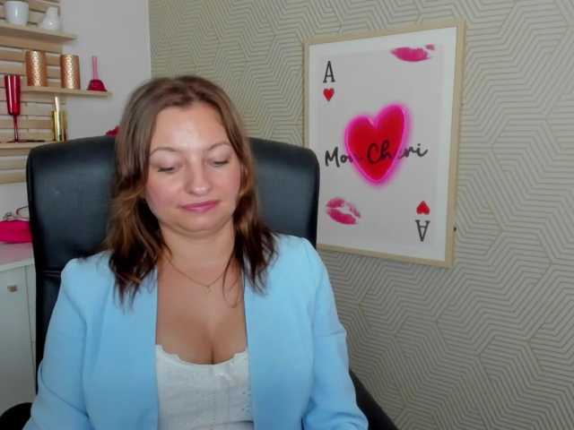 angelaLove13 live cam on BongaCams