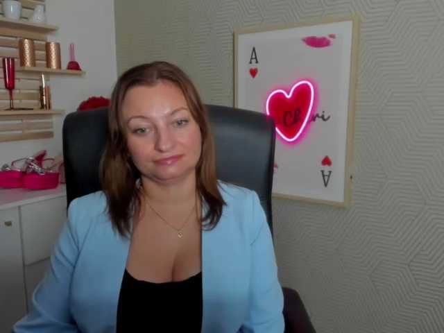 angelaLove13 live cam on BongaCams