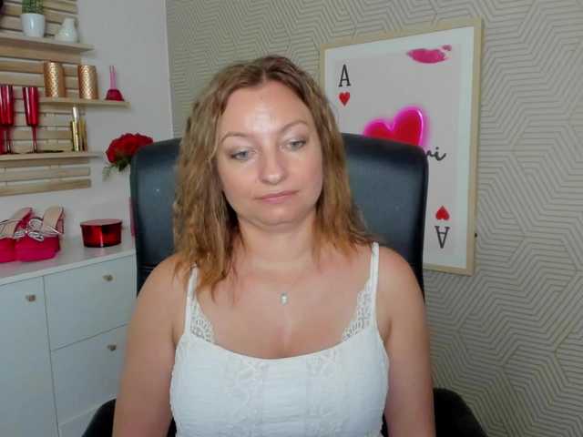 angelaLove13 live webcam show