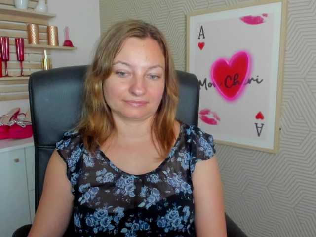 angelaLove13 live cam on BongaCams
