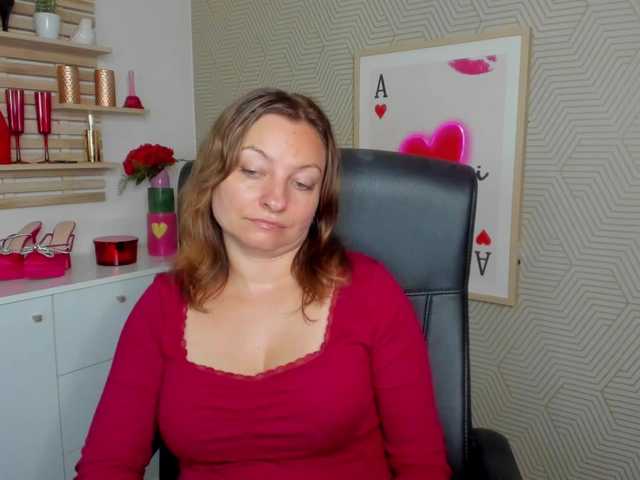 angelaLove13 live cam on BongaCams
