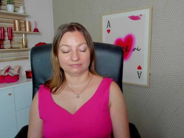 angelaLove13 live cam on BongaCams