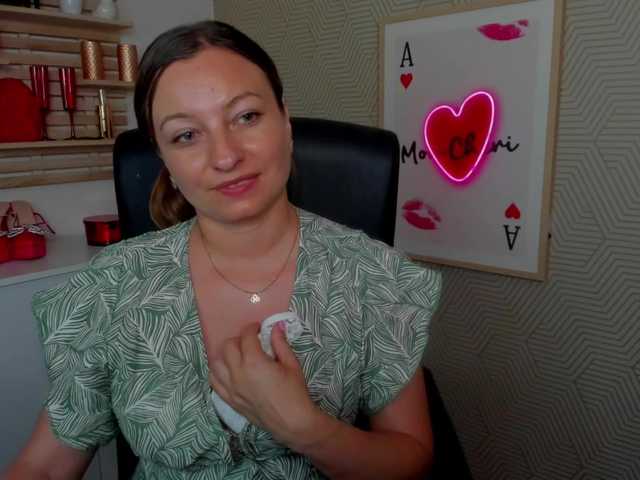 angelaLove13 webcam