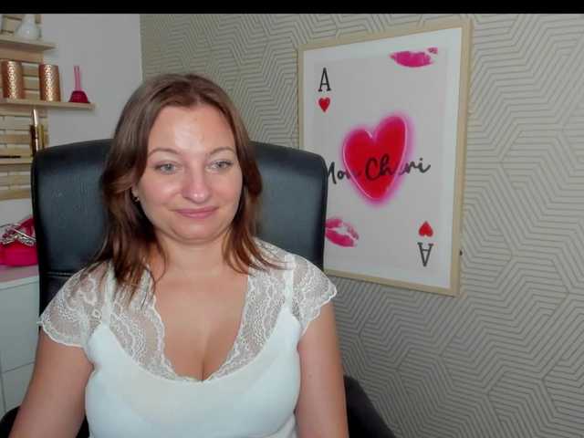 angelaLove13 live cam on BongaCams