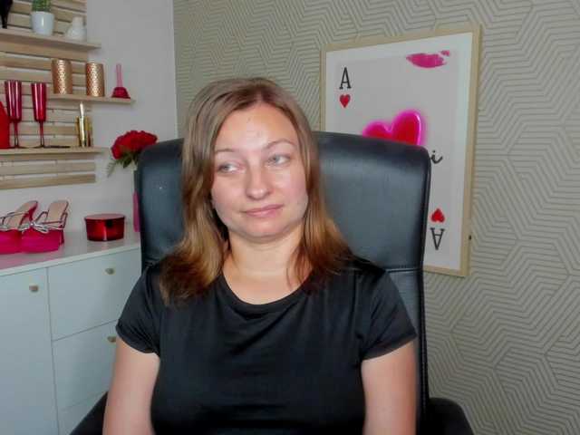 angelaLove13 live cam on BongaCams