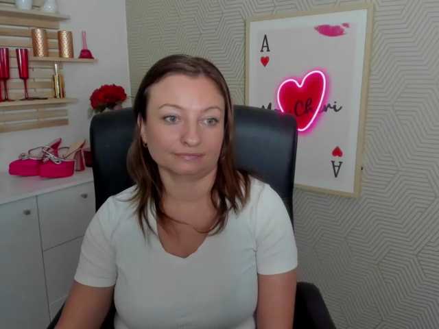 angelaLove13 live cam on BongaCams