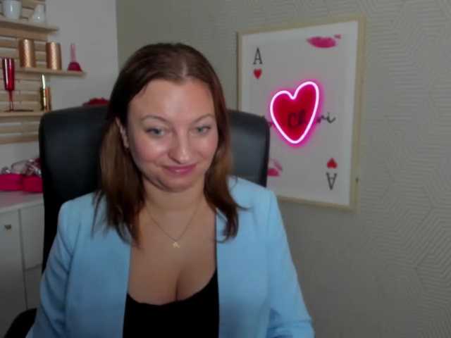 angelaLove13 live cam on BongaCams