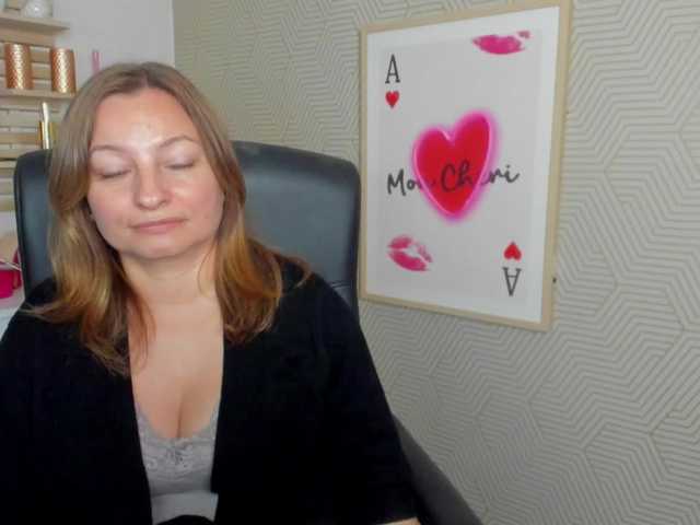 angelaLove13 live cam on BongaCams
