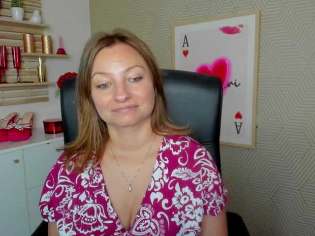 angelaLove13 live webcam show