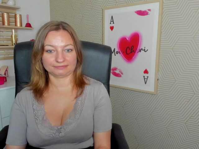 angelaLove13 live cam on BongaCams