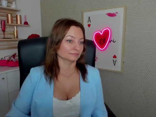 angelaLove13 live cam on BongaCams