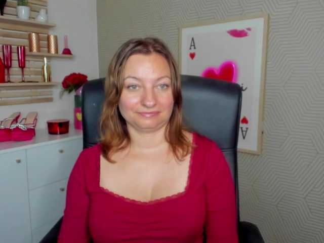 angelaLove13 live cam on BongaCams
