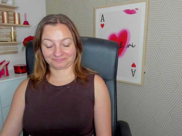 angelaLove13 live cam on BongaCams