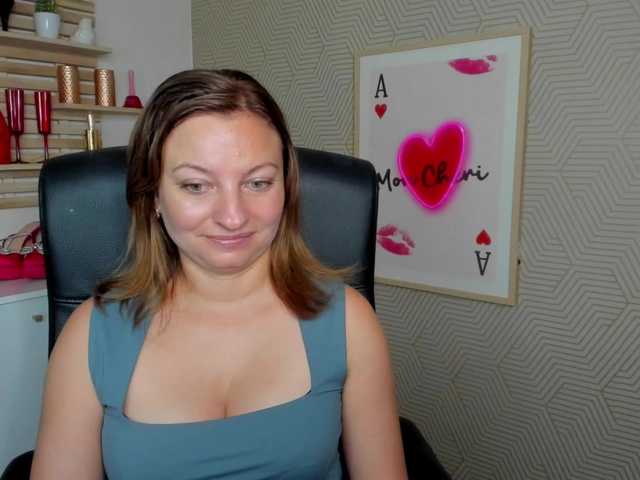 angelaLove13 live cam on BongaCams