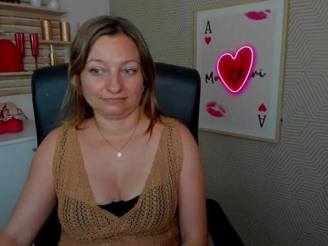 angelaLove13 live cam on BongaCams