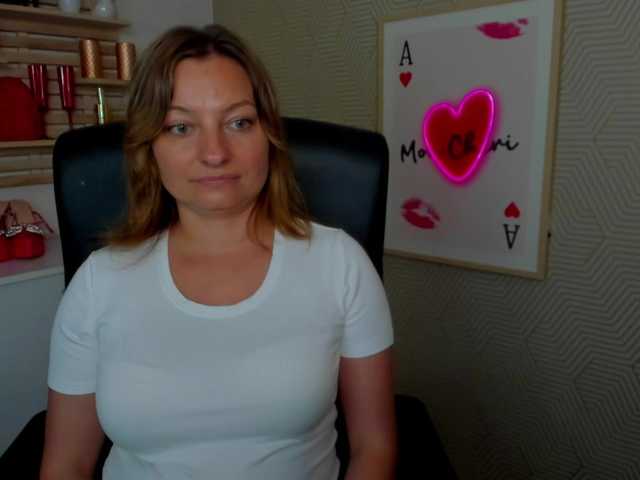 angelaLove13 live cam on BongaCams