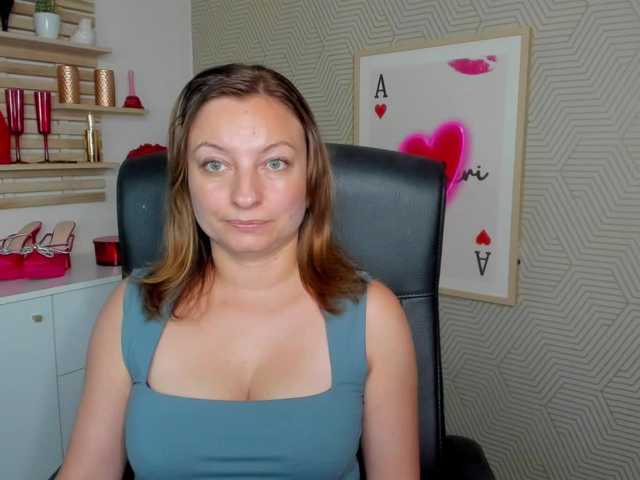 angelaLove13 live cam on BongaCams