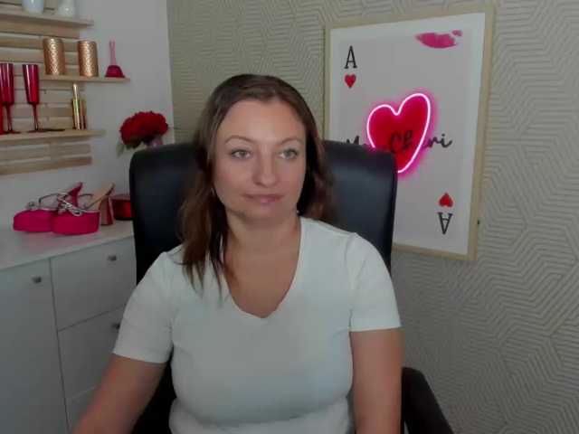 angelaLove13 live cam on BongaCams