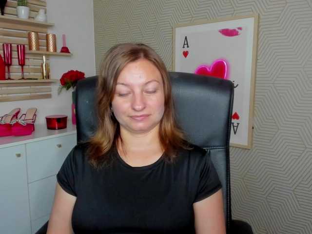 angelaLove13 live cam on BongaCams