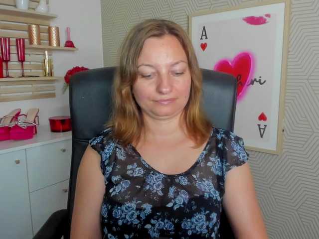 angelaLove13 live cam on BongaCams