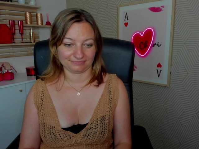 angelaLove13 live cam on BongaCams